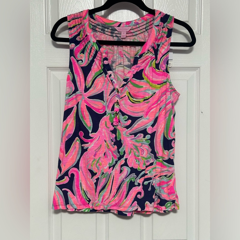 Lilly Pulitzer Essie top